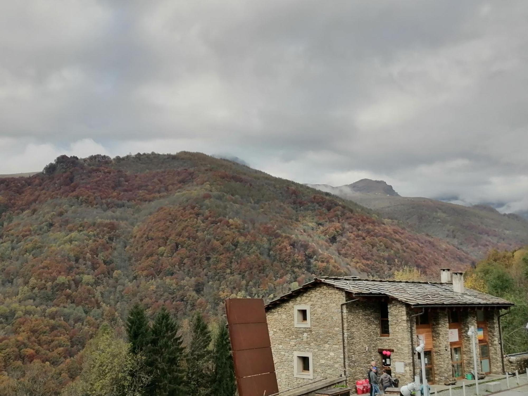 Rifugio Galaberna Hotel Ostana Exterior foto